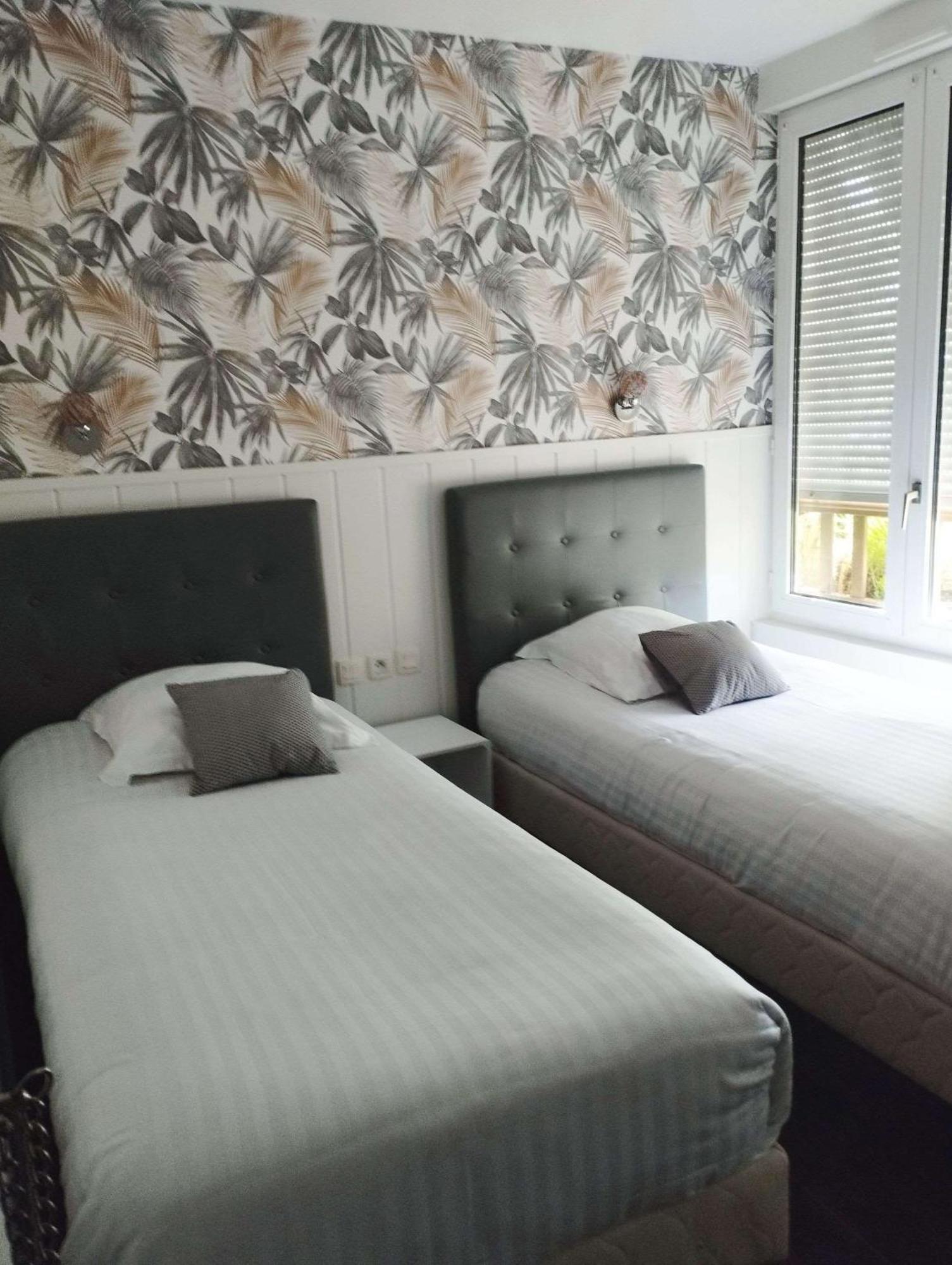 Brit Hotel L'Arrivee Guingamp Luaran gambar