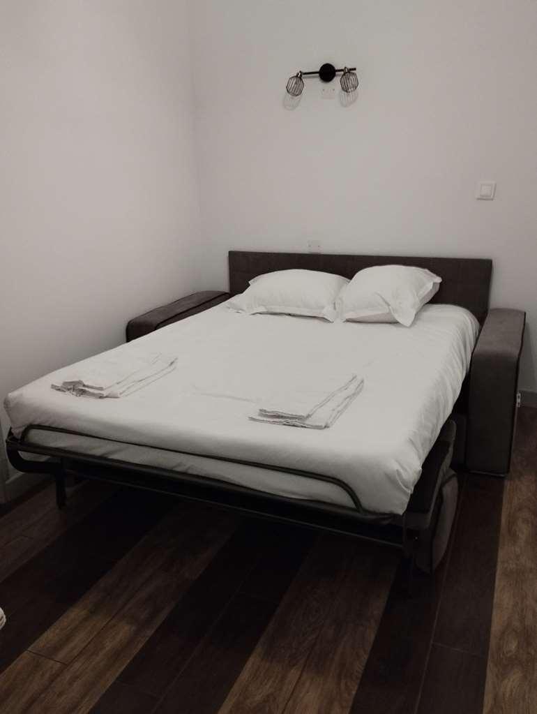 Brit Hotel L'Arrivee Guingamp Bilik gambar